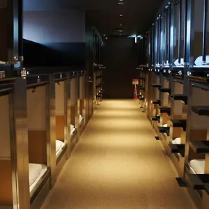 カプセルホテル Men Only Capsule & Sauna, Bathhouse 男性専用サウナ&カプセル Minami Roppongi, 東京都